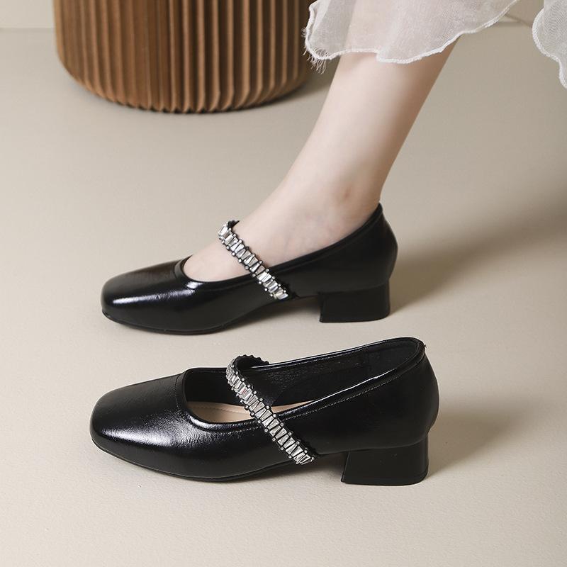

French square head thick heel single shoes women s 2025 spring and autumn new versatile one-word with rhinestone champagne Mary Jane shoes 40 чёрный