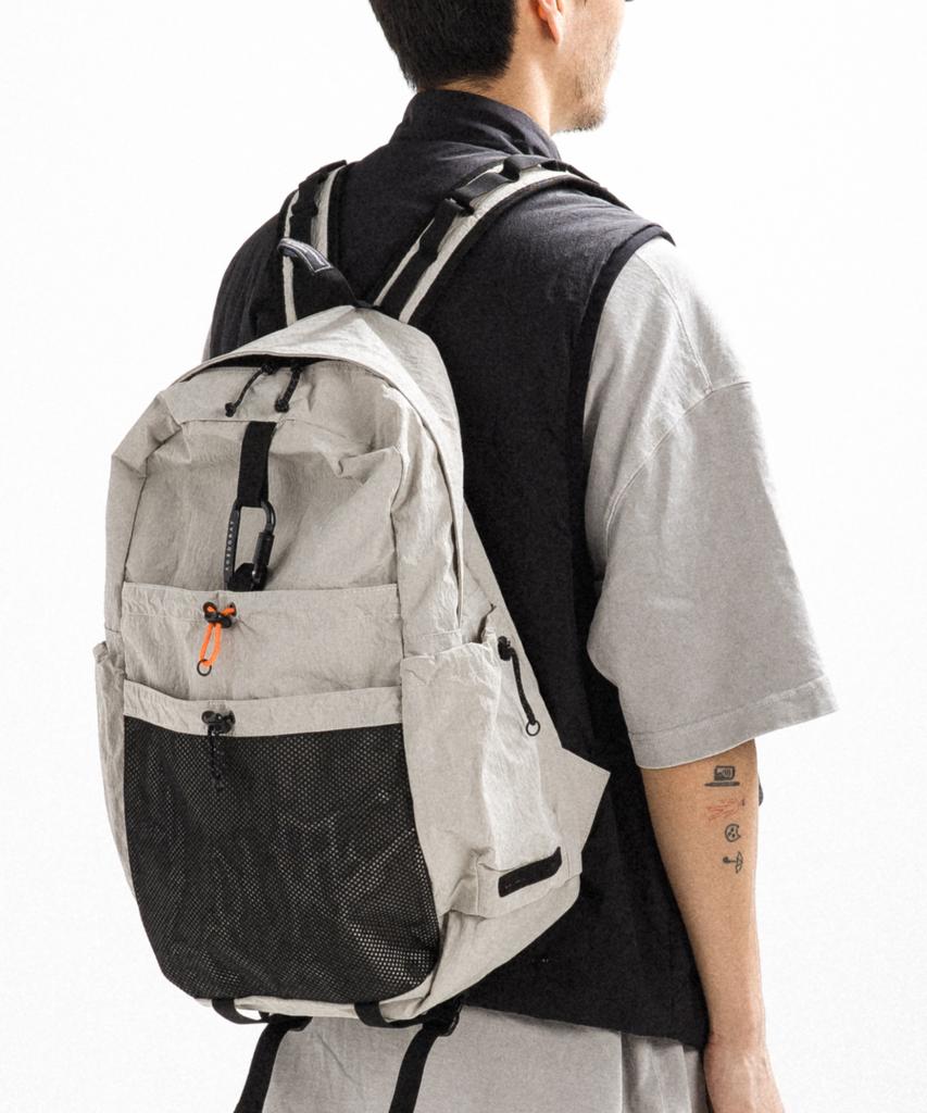 Aged Gray Daystring Backpack (Cool Grey)