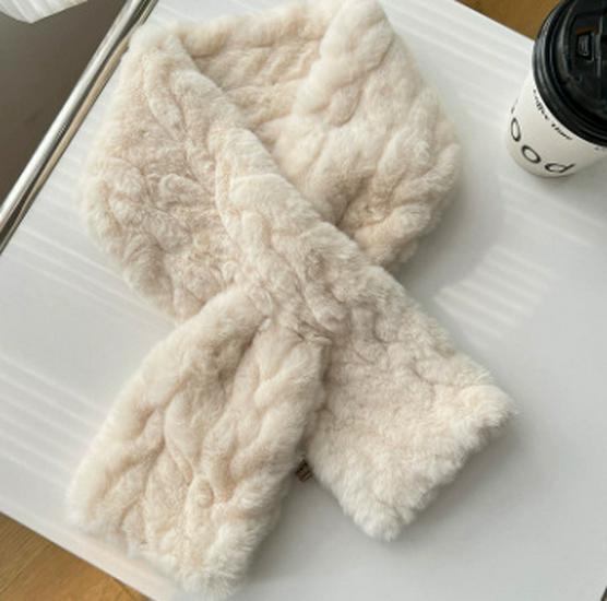 Women's Versatile Faux Rabbit Fur Scarf – Plush, Warm, and Cute Winter Collar