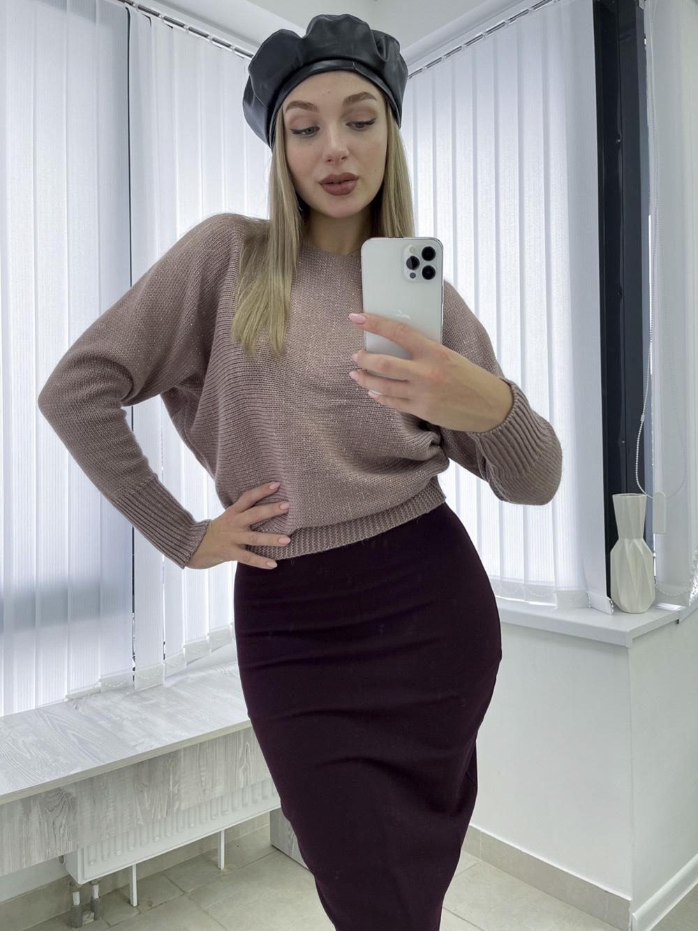 

Светр летюча миша Inedit 1463 M коричневий