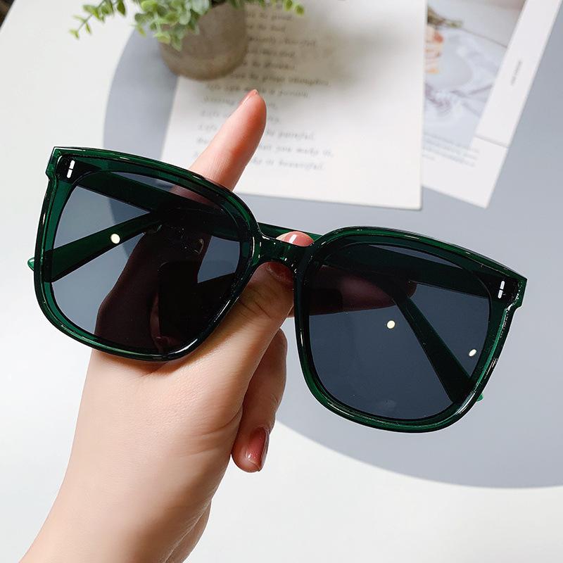 Square Sunglasses Women Vintage Oversize Sun Glasses Black Gradient UV400 Protection Unisex Fashion