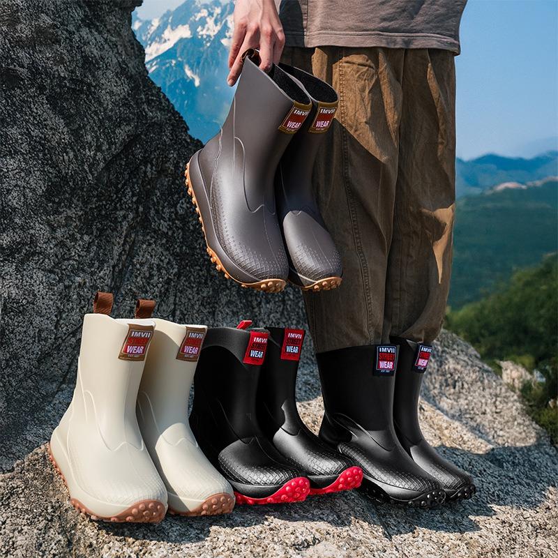 Frosted Bright Black Short Rain Boots Outdoor Functional Black Rubber Boots Hiking Men's Rain Shoes Water Boots Reticulated Nail Soles Shoes