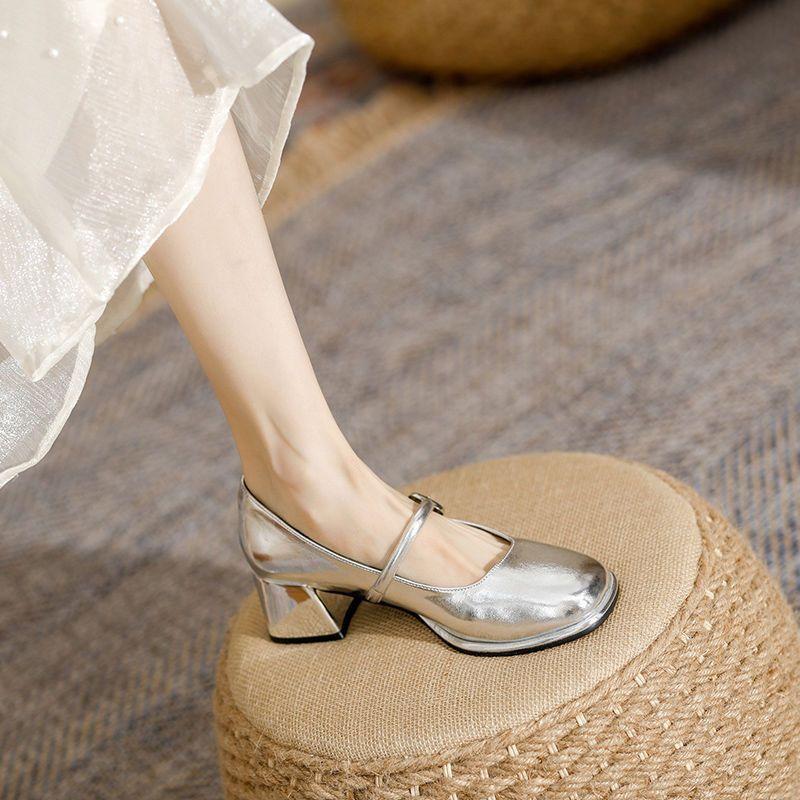 Silberne Mary Jane Schuhe 2025 Sommer neu Französisch dicker Absatz Einzelne Schuhe Feenstil mit Rock Ein Wort mit hohen Absätzen