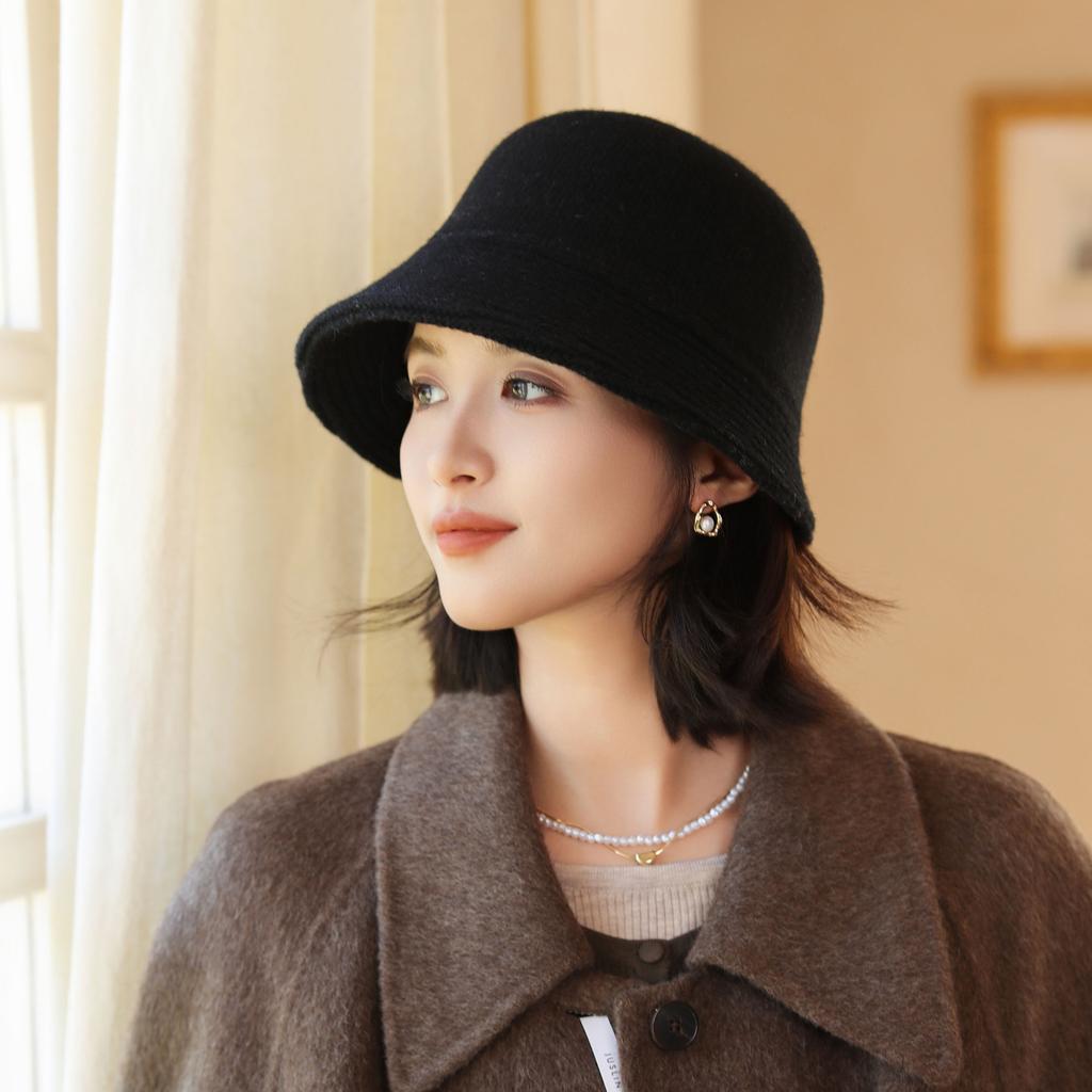 Bucket Hat Women's Autumn and Winter Fashion Versatile Literary and Retro Bucket Hat Big Head Circumference Showing Face Small Bucket Basin Hat