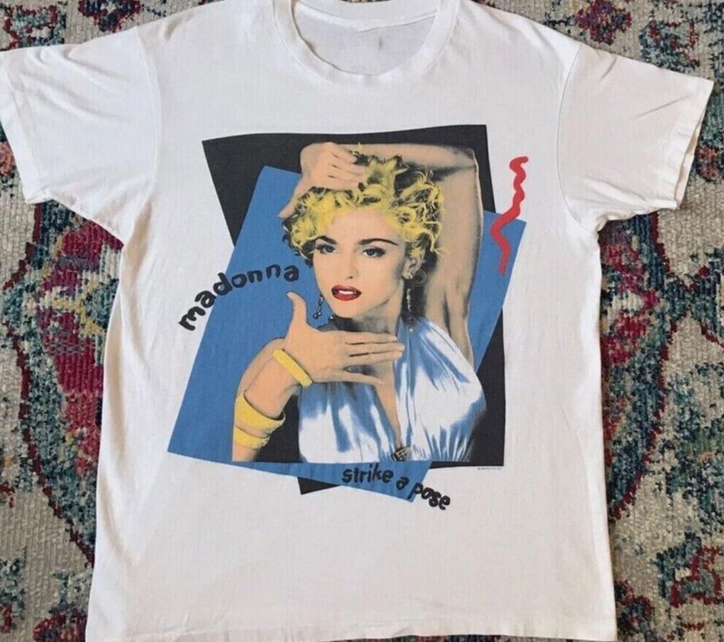 Madonna Strike a Pose 1990 Blond Ambition Tour Maglietta Uomo Donna Top Vintage Uomo Regalo Maglietta