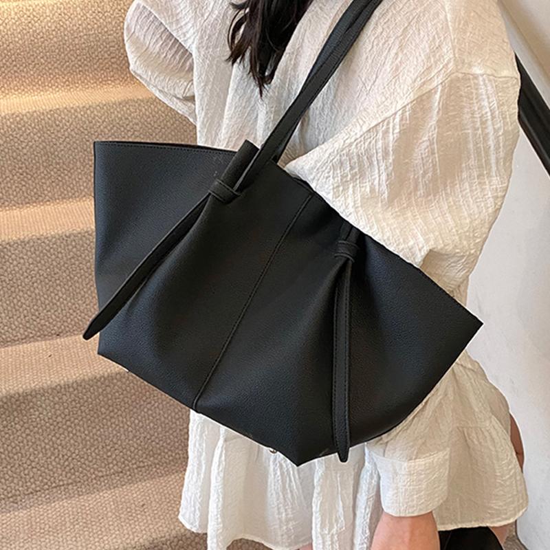 Korean Ins Simple Tote Bag for Women New Versatile Commuter Large Capacity One Shoulder Bags Casual Fashi Travel Handbags