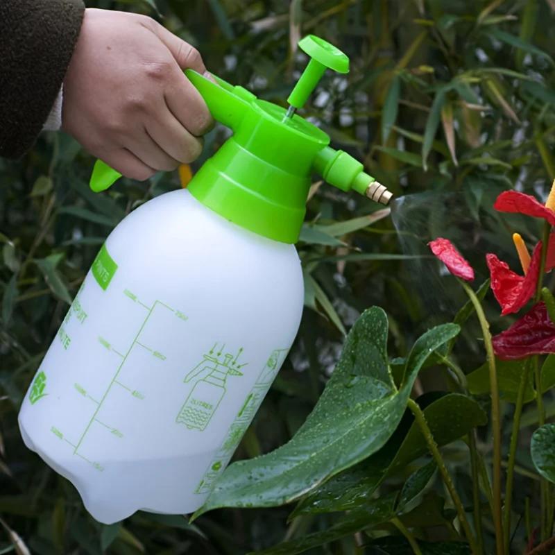 2L Hochkapazitäts-Gartensprüher mit verstellbarer Düse - Luftdruck-Gießkanne für Pflanzen & Autowäsche