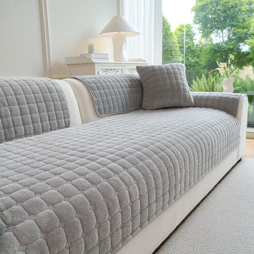 Soft Flannel Sofa Cover Non-Slip Quilted Furniture Protector Cushion for Living Room Couch Cover Warm Sofa Towel 1 Seat Pad