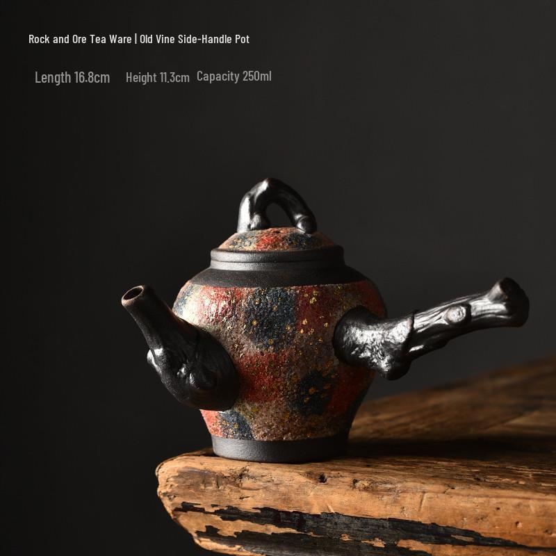 Красочный керамический чайник в форме яблока