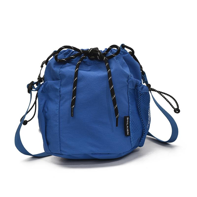 

New bucket bag pull rope pleated casual versatile shoulder summer bag women s niche Korean version messenger bag