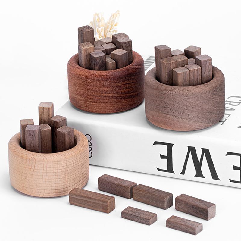 Wood Aromatherapy Natural Wood Diffuser Suitable for Home Car Round Design Decorative Dashboard Suitable for Office Desktop