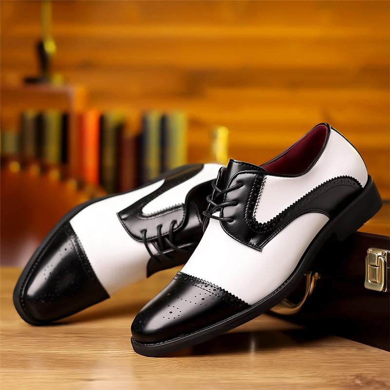 New Men's Pointed Black White Mixed Lace Up Casual Dress Homecoming Brogues Shoes Designers Male Formal Oxfords Wedding Footwear