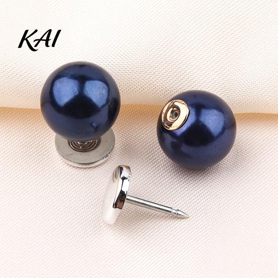 Decorative Pearl Embellishments 5Pcs Fake Buttons for Clothing, Removable Brooch Pins, No Clothes Fixing Clips Necklines Sew Safety Pins Shirt