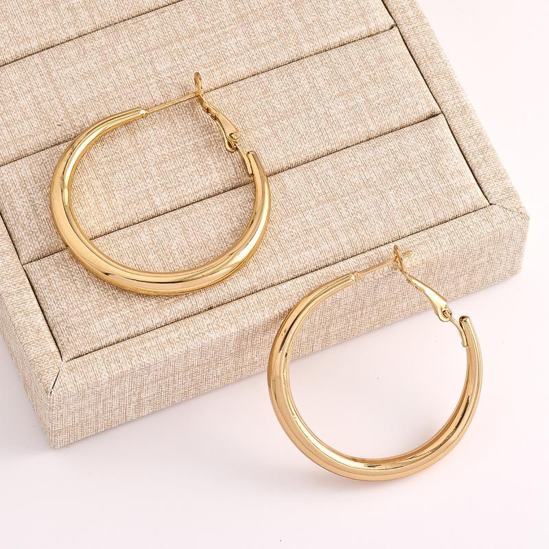 Trendy Gold Crisscross Wide Hoop Clip-On Earrings Minimalist Non-Pierced Jewelry for Women Daily Party Wear