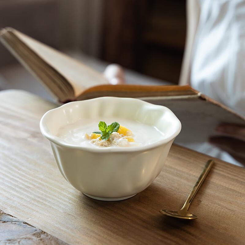 Cartoon Cream-Style Ceramic Bowl