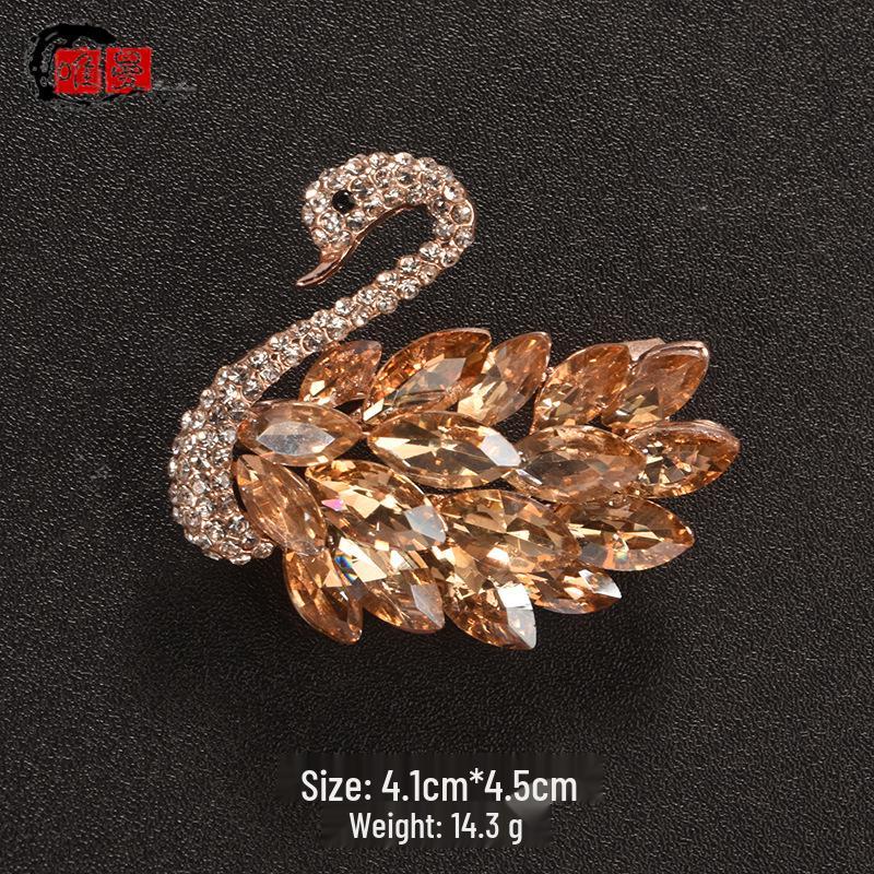 

Корейская брошь из кристалла Сваровски: Роскошная брошь-камея для свитеров и костюмов, атмосферный и элегантный женский аксессуар.