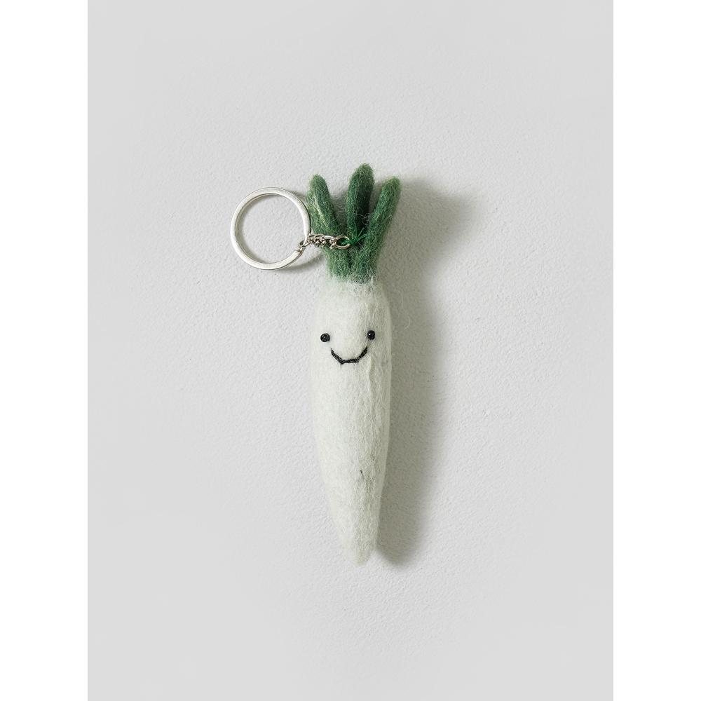 

Брелок из шерсти в форме овоща Дайсо Редис