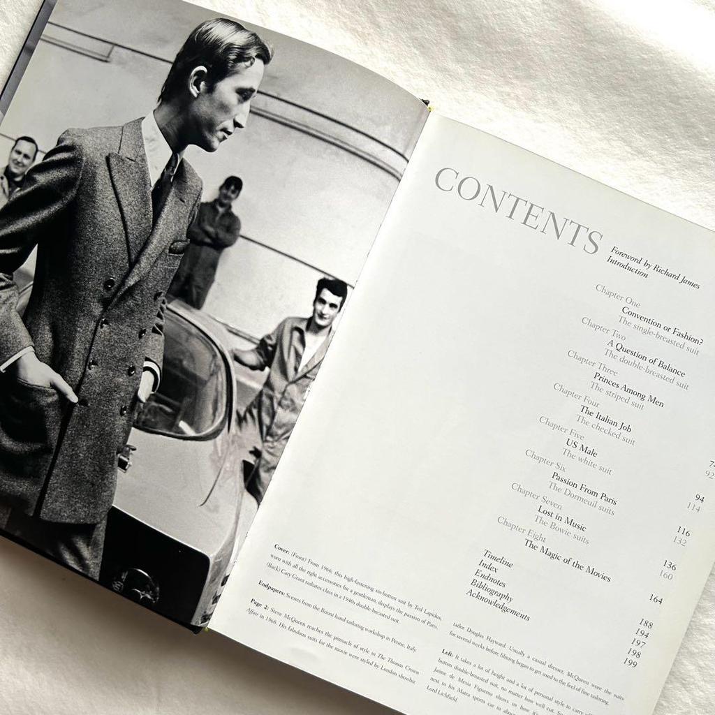 [USED] Sharp Suits / Eric Musgrave Old Book