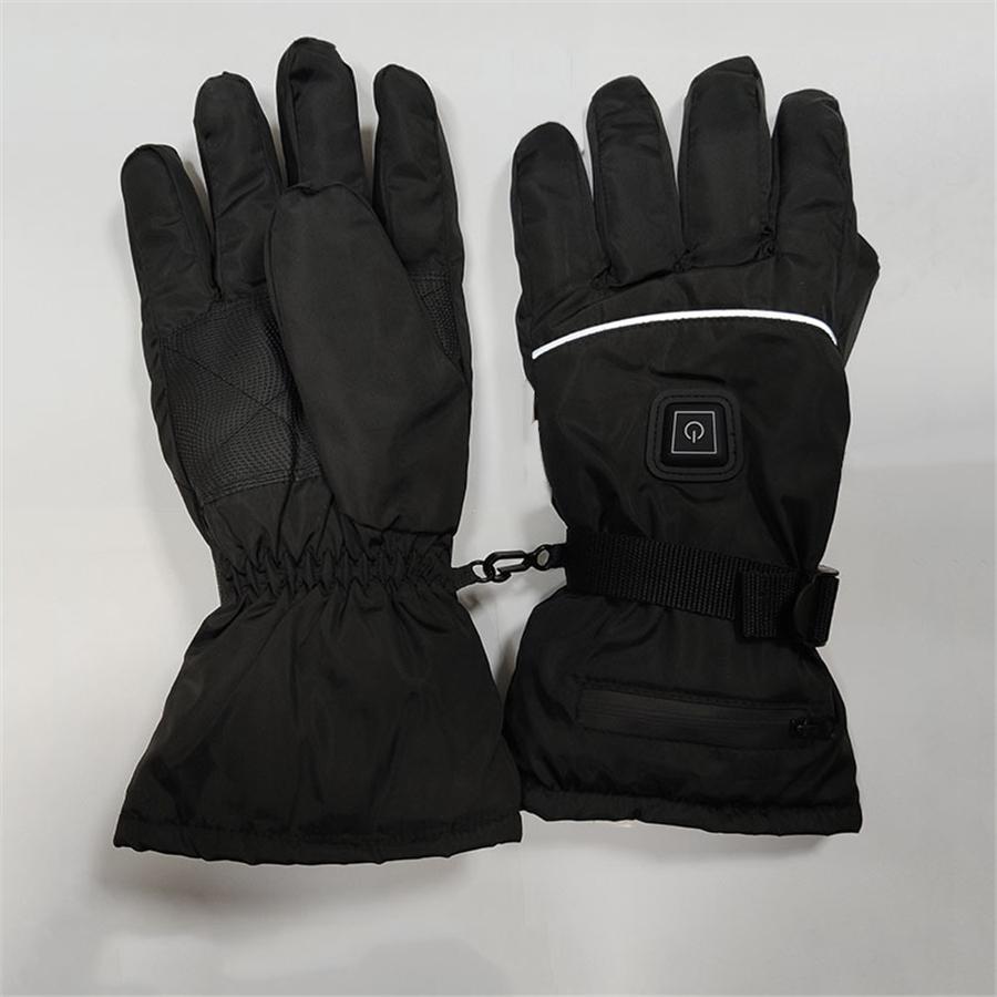 1.The Waterproof Layer Inserts Moisture from the Wick and Helps Keep Hands Warm and Dry During Exercise and Play.
