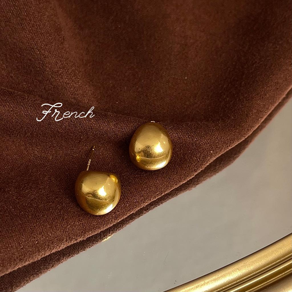 Chinese-Inspired Elegant 925 Silver Stud Earrings with Exaggerated Design