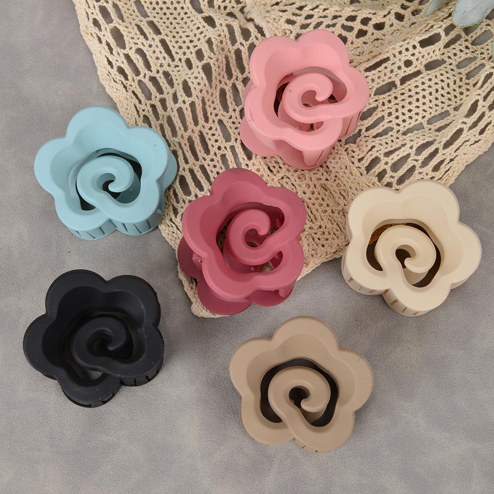 

1pc Claw Clip for Women s Back of Head Upside Down Bun Hair Clip Simple and Sweet Cloud Fog Surface Hairpin Head
