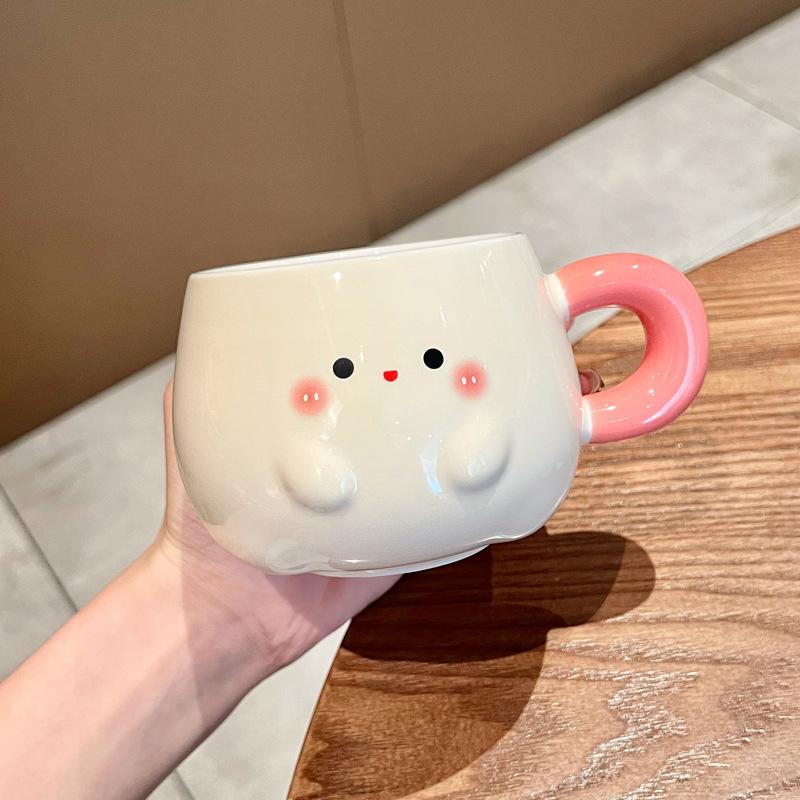 

High-value cute strawberry ceramic mug with lid girls office coffee breakfast cup practical birthday gift 401-500ml