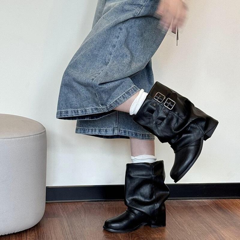 Fashion Western Cowboy Boots Women Fall New Round Toe Metal Belt Buckle Pleated Stack Vintage Block Heel Shortho Boots 2025 Hot Shoes