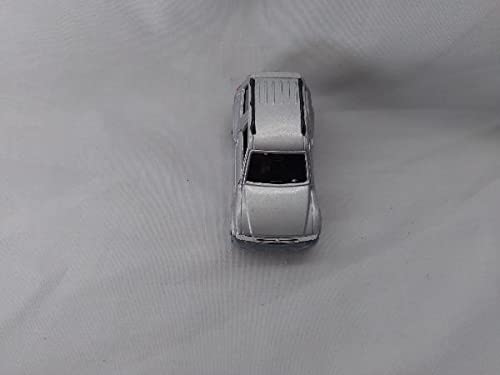 Tomica No. 30 Mitsubishi Pajero Red Box Logo Blue Made In China