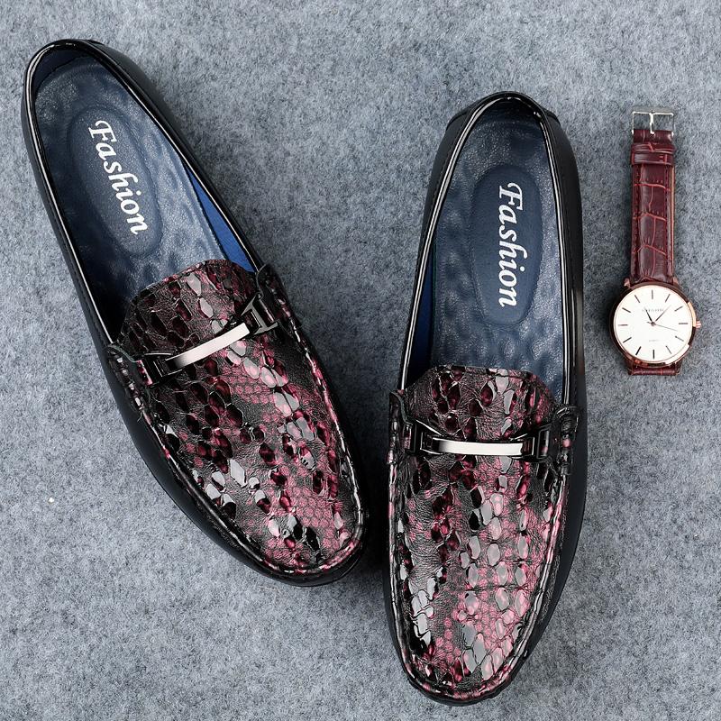 

Мужские мокасины, мягкие, высококачественные, весна-осень, натуральная кожа, мужские туфли для вождения на плоской подошве, черные, с железной пряжкой, мягкие, складные, сандалии 45 вино красного