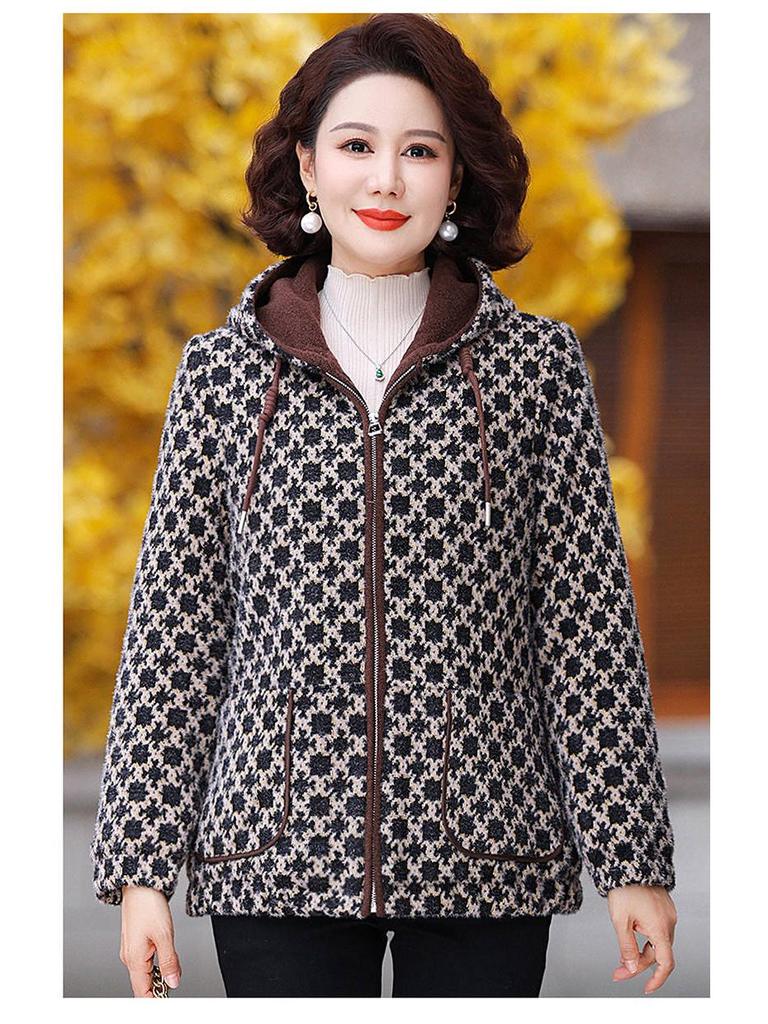 Mom's 2025 Winter Coat: New Velvet Cotton Jacket with Added Fleece for Middle-Aged and Elderly Women