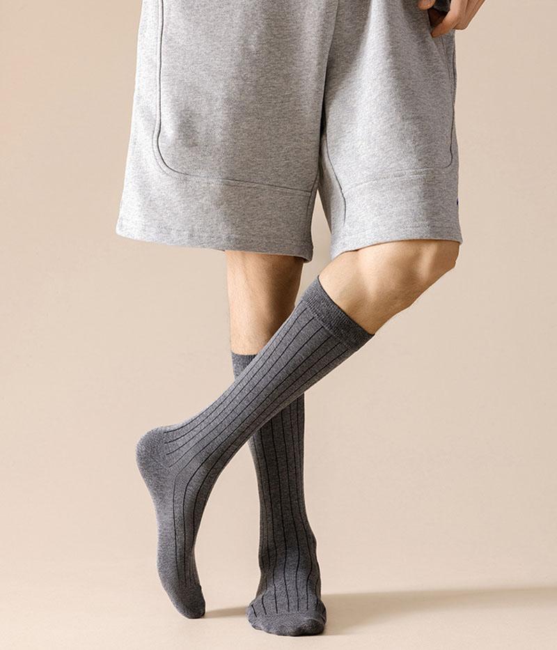 Einfache Mode Herren Kniestrümpfe Einfarbig Gestreift Strick Baumwolle Lange Socken Herren Strümpfe Sport Basketball Oberschenkelhohe Strümpfe