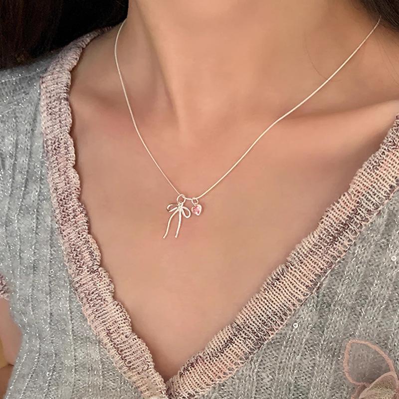 Sweet Pink Heart Bow Necklace - Women s Trendy Geometric Clavicle Chain