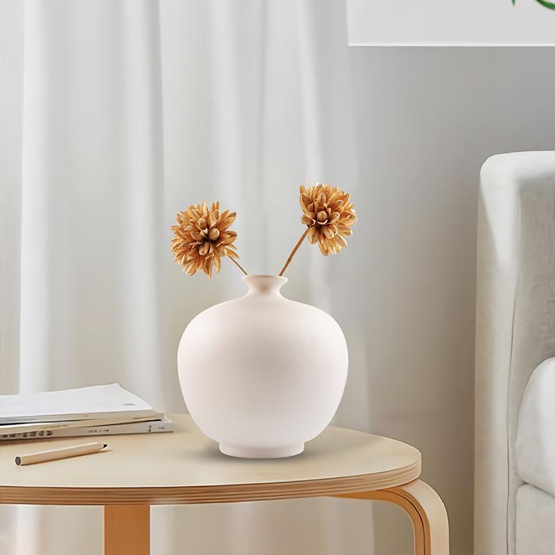 Nordic White Ceramic Vase for Fresh or Dried Flowers - Minimalist Living Room Decor