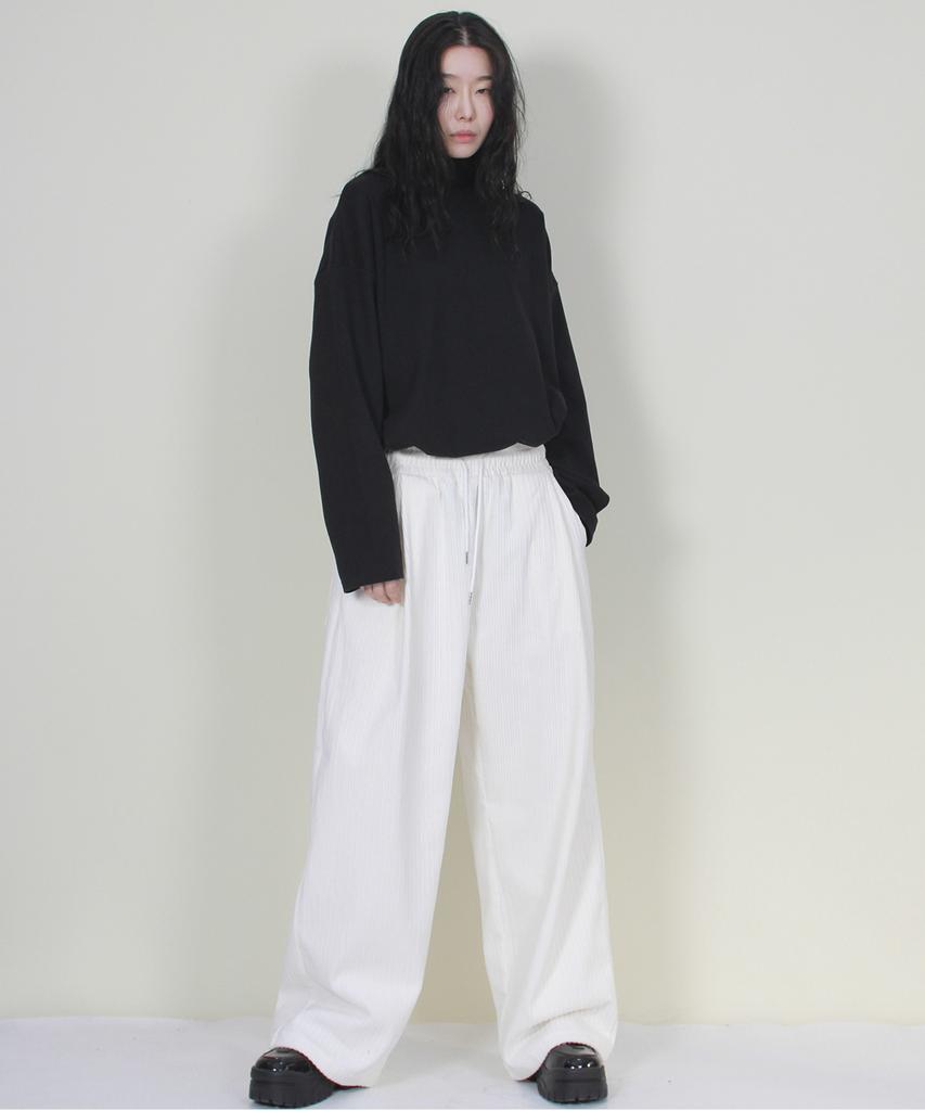 Deumakeu Wide-Fit Corduroy One-Pleat Elastic Pants White
