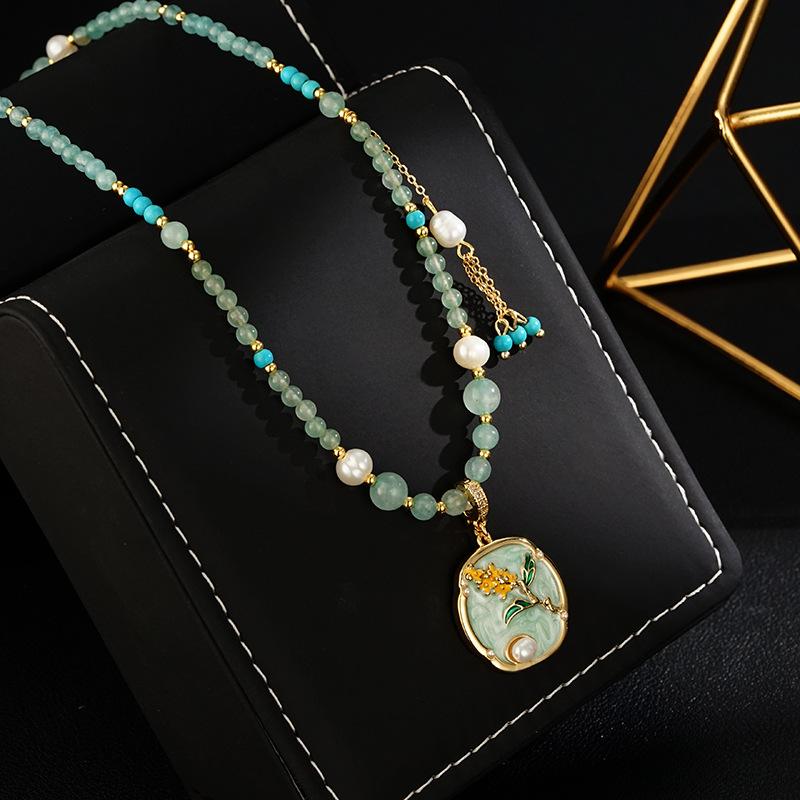 

New Chinese Style Retro Drip Glaze Flower Pendant Necklace High-End Niche Design Neck Chain 18K