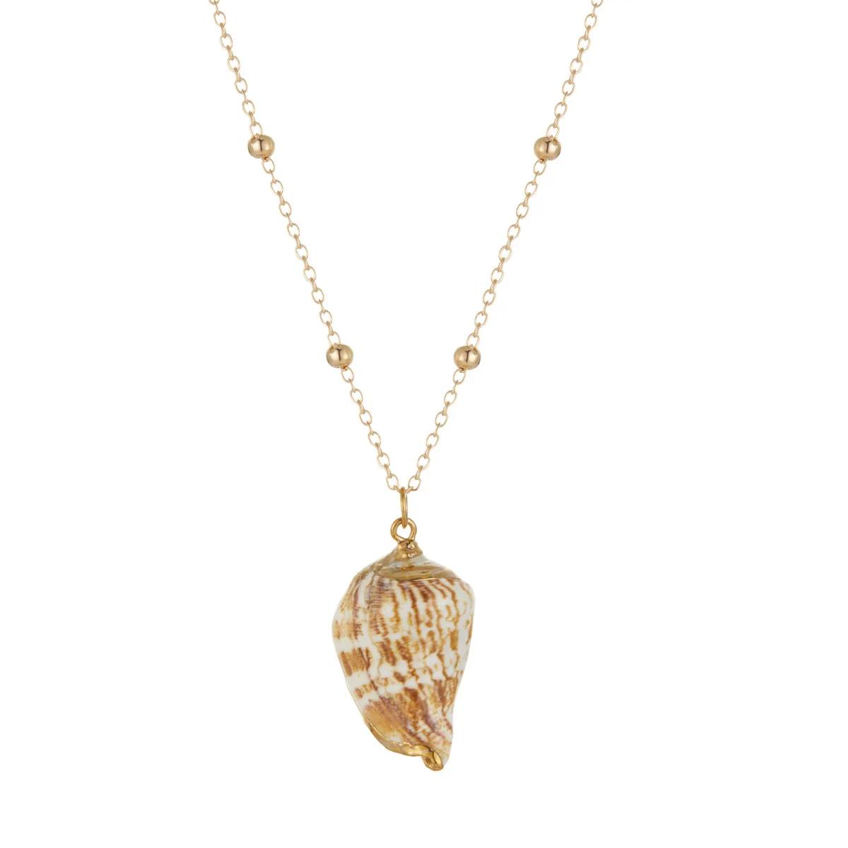 

Beach Shell Pendant Necklace Seashell Design Jewelry for Women Elegant Ocean Theme Accessory
