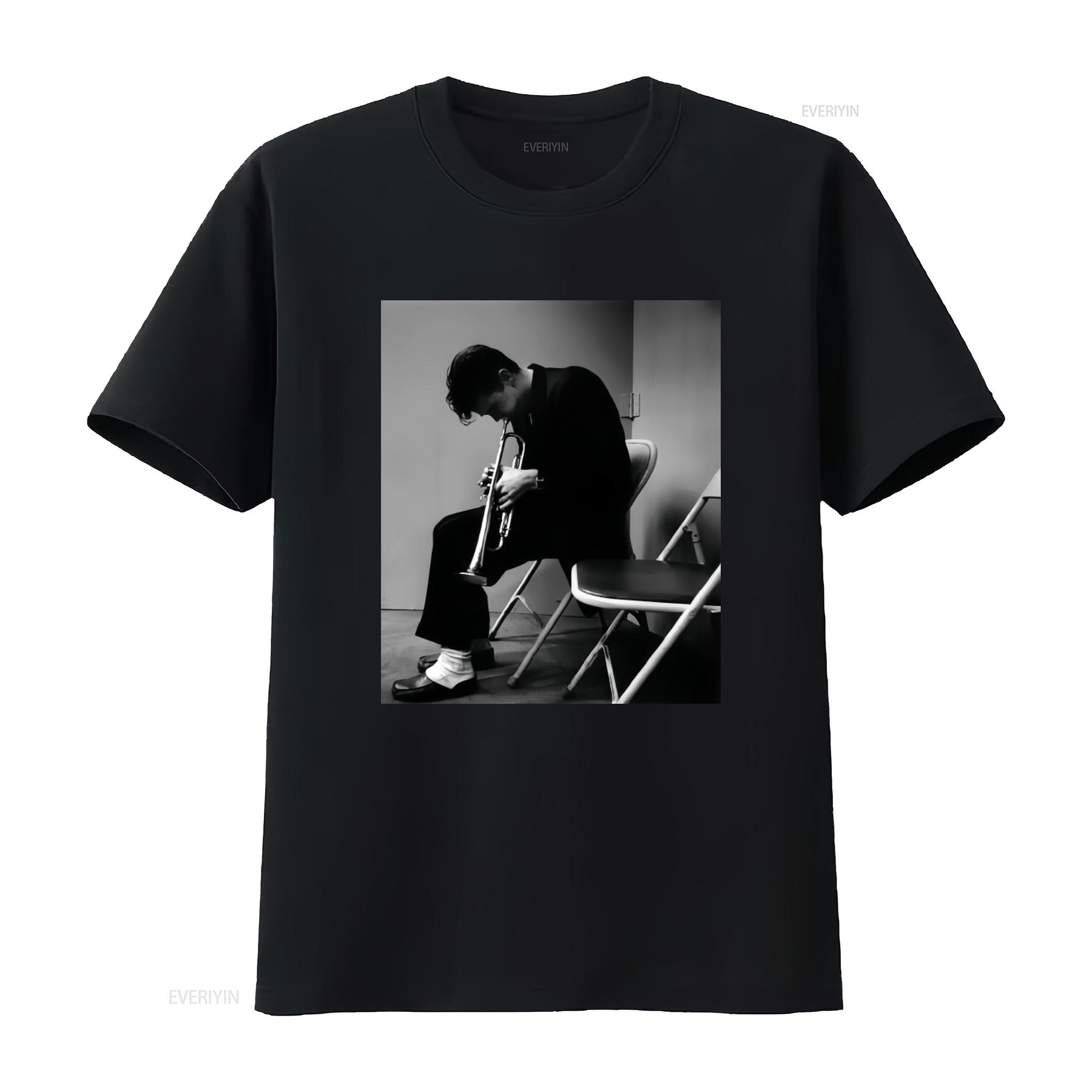 

Vintage CHET BAKER Musician Design Heavy Cotton White T Shirt for All Sizes Jazz Trumpet Inspired Print vintage Washed homme 4XL