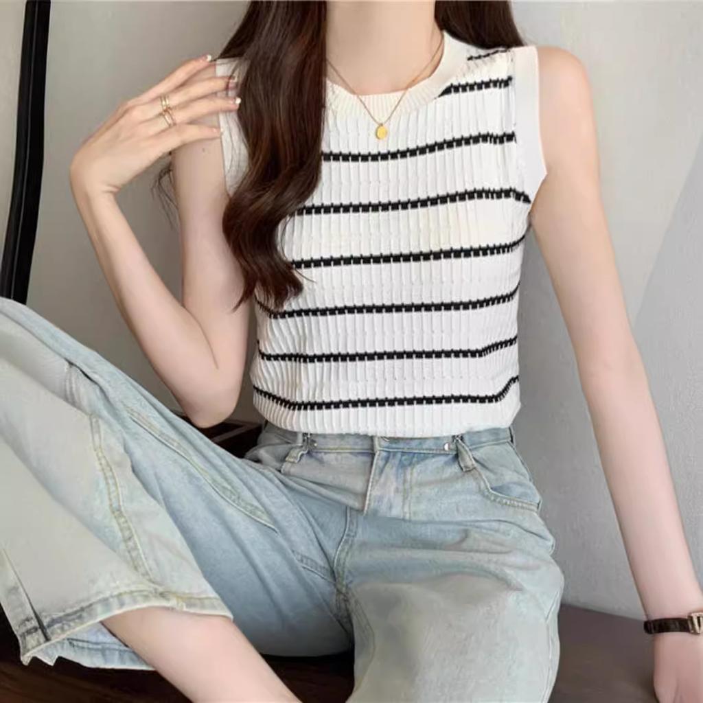 French Striped Knitted Vest for Women's Summer Wear, New Spice Girl Slim Fit Inside, Short Sleeveless Bottoming Top