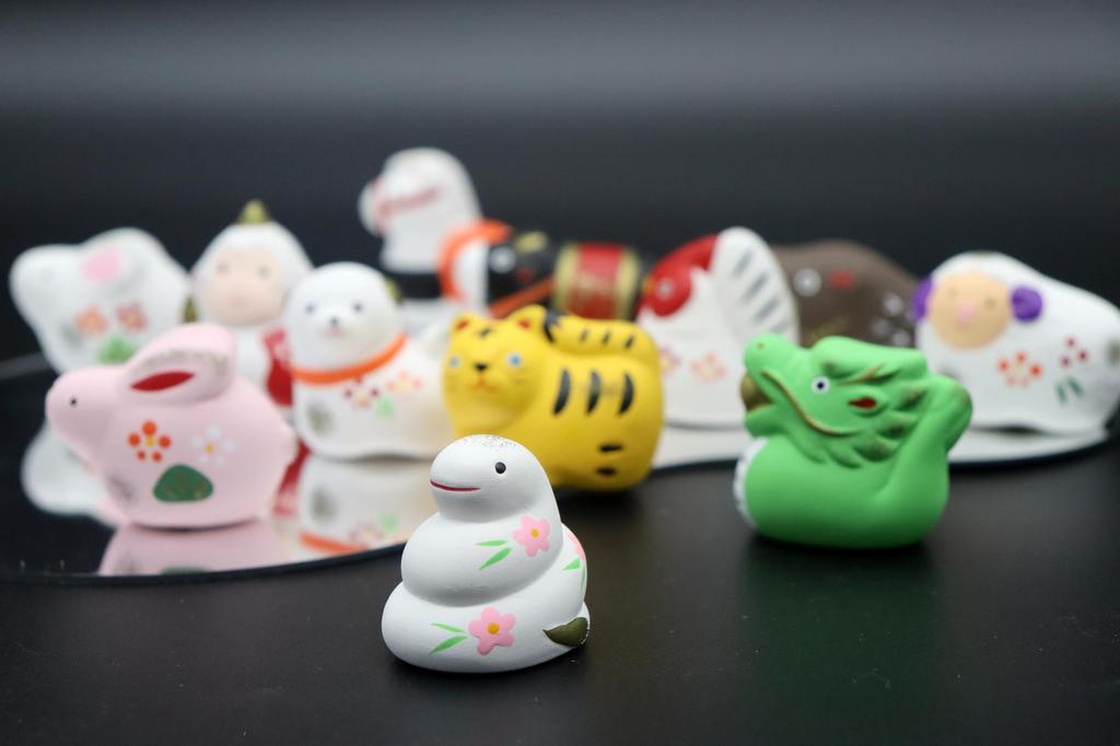 Cute Miniature Glass Display Set of the 12 Chinese Zodiac Animals, Perfect for Year-round Use.