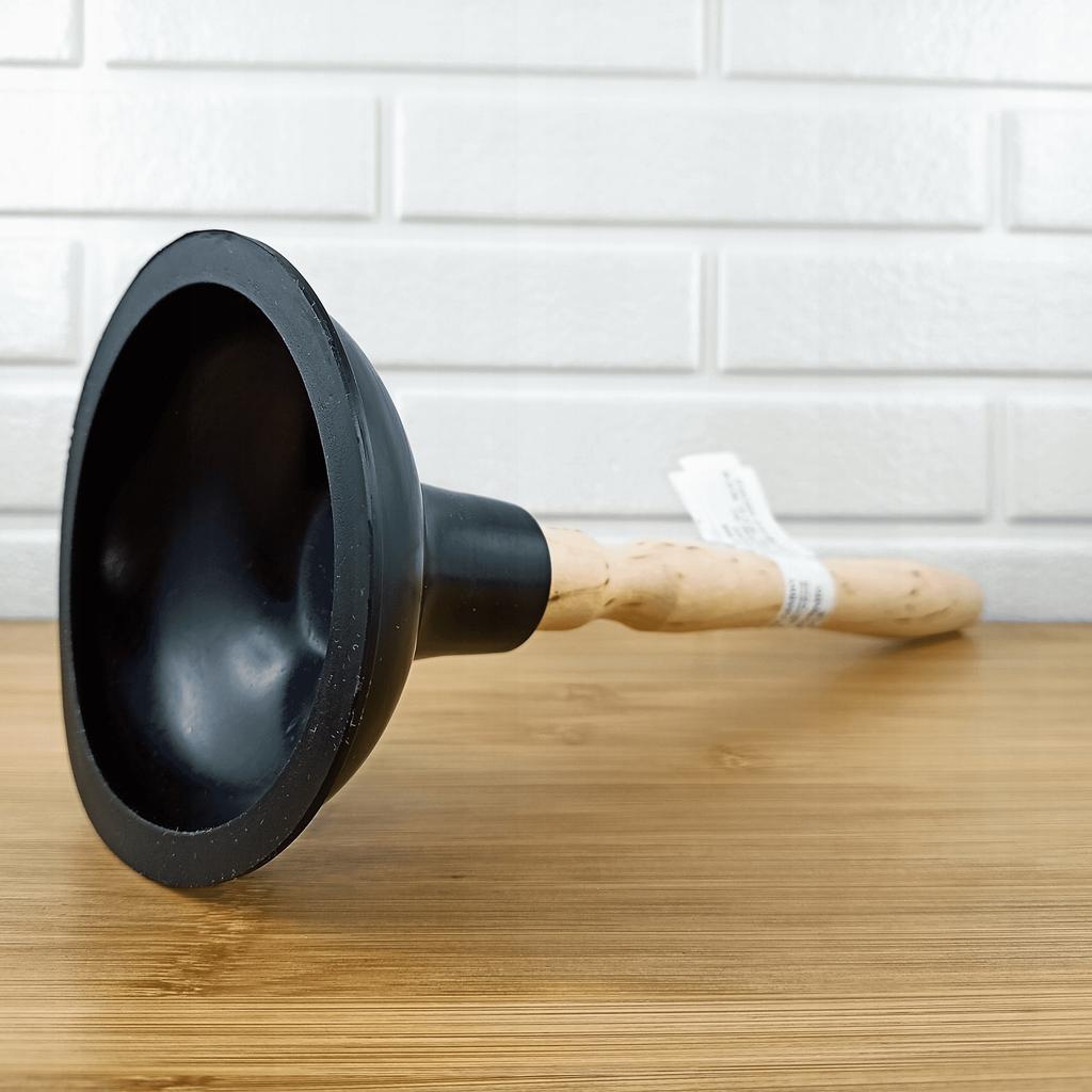 Plumbing pipe cleaner with wooden handle