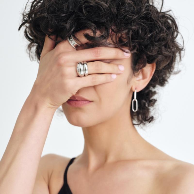 

Modern Everyday Ball Textured Ring Silver