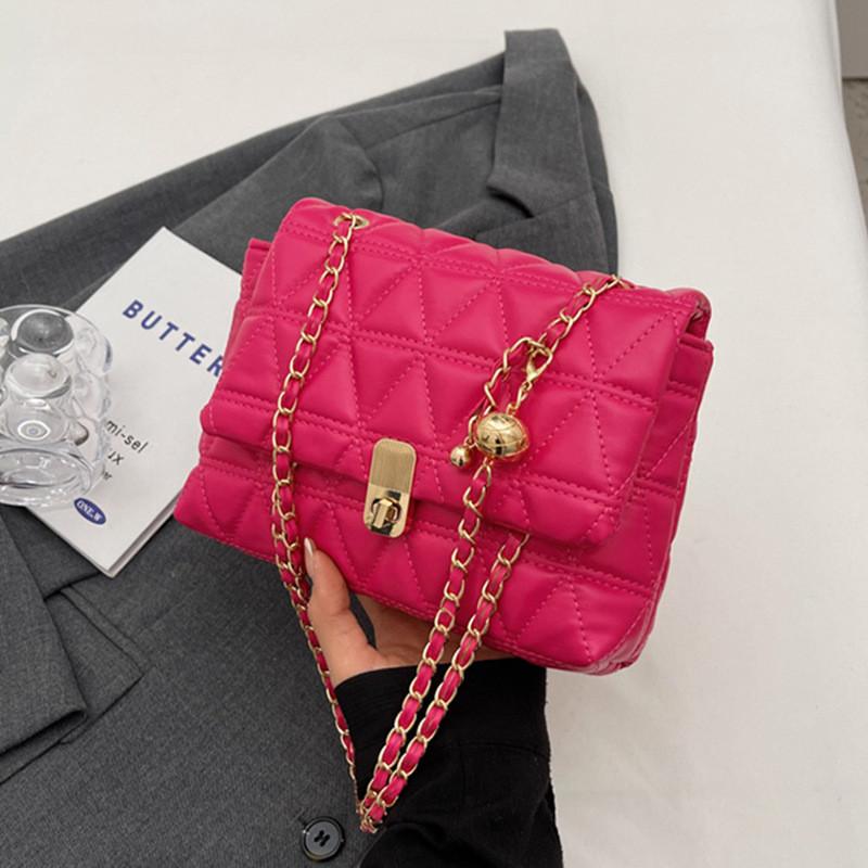Stylish Quilted Chain Crossbody Bag For Women In Trendy Colors Ideal For Casual Commuting роза розовый