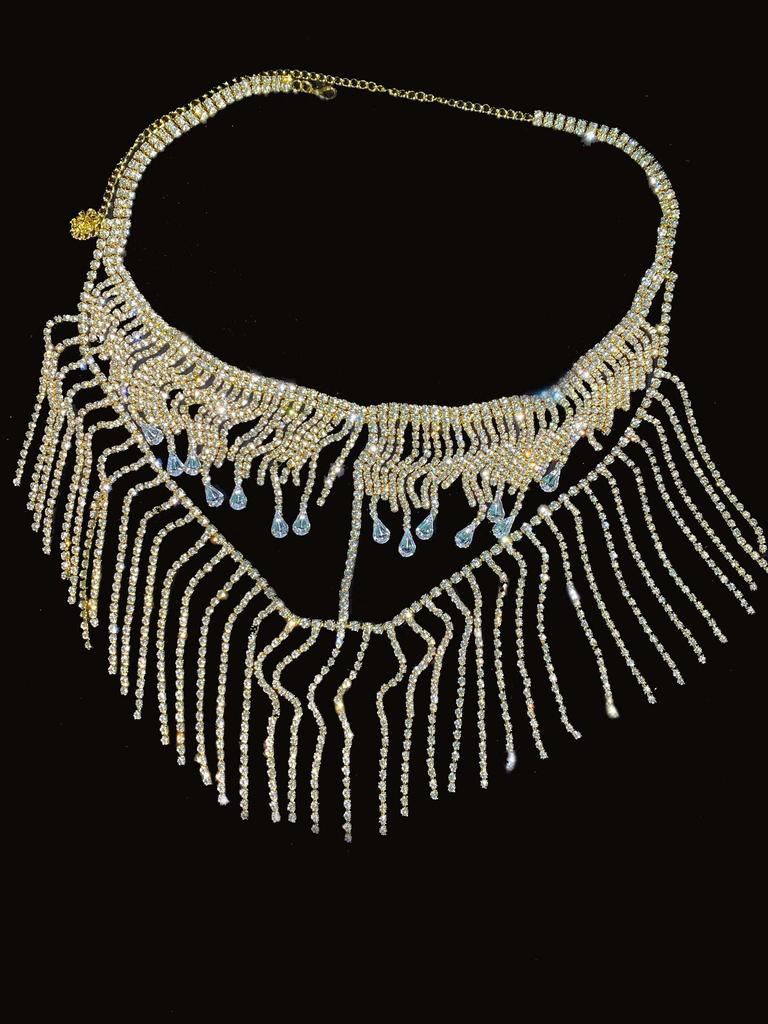Versatile Rhinestone-Inlaid Tassel Mask: Stylish Full-Face Decoration for Women’s Independent Website Aesthetic