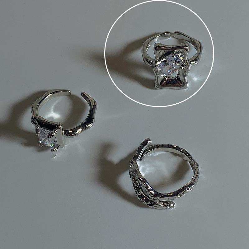 

Геометрическое трендовое кольцо с регулируемым размером и зеркальной полировкой, украшенное сверкающими циркониевыми камнями, для пар J2256