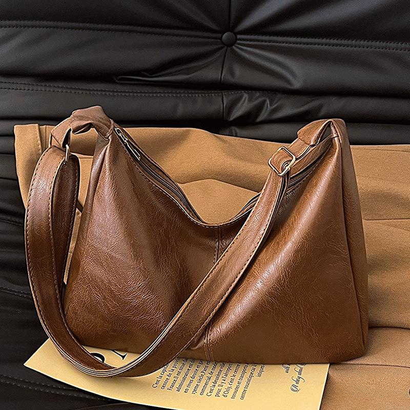 Autumn and Winter Retro Large Capacity Bag for Women New Style Student Commuting Tote Bag Casual Versatile Crossbody Bag