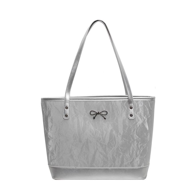 2025 Women's Large-Capacity High-End Fashion Tote: Autumn/Winter Single-Shoulder Versatile Commuter Bag