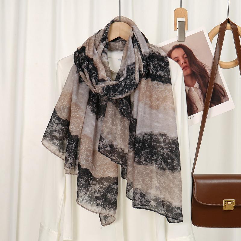 

New cotton and linen feel floral scarf Yunnan Lijiang travel fresh flower summer outer shawl decorative yarn 190CM