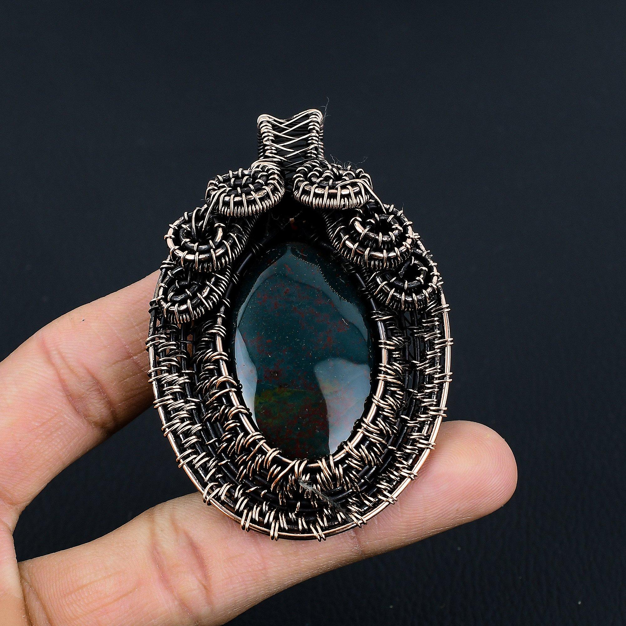 

Гелиотроп 999 Медная проволока, оплетенная кулон Ручная работа Драгоценные камни Ювелирные изделия, Подарки для жены Совершенно новый кулон 2.55 Inches