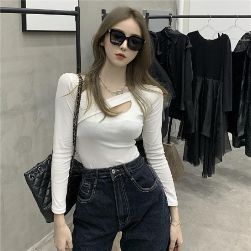 Autumn New Design Sense Careful Machine Hollow-out T-shirt Solid Color Matching Slim Slim Long Sleeve Top Female Tide