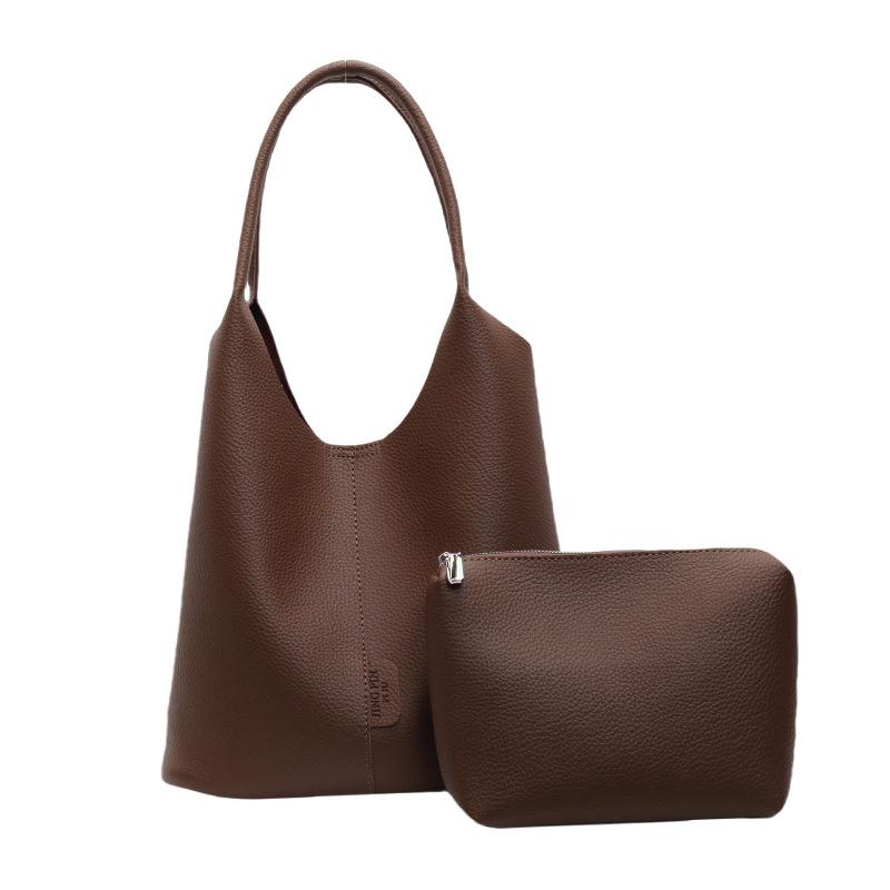 

Retro fashion armpit bag women s new trend work commuting large capacity bucket women s bag темно-коричневого